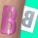 tatuaje-beso-beach-metalizado.webp